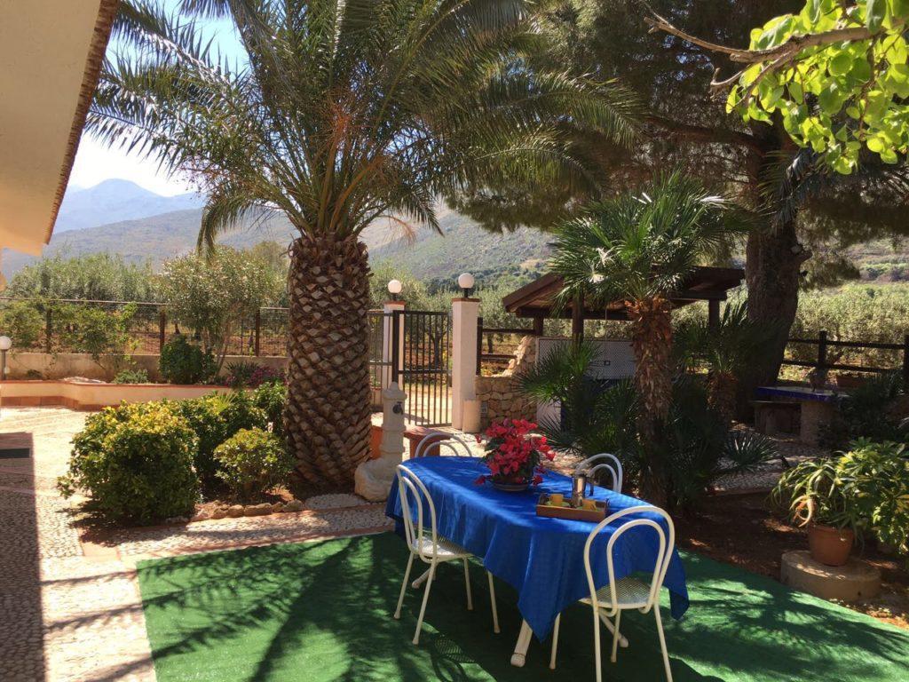 Вилла Zahra Casa Vacanze Кастеллуццо Экстерьер фото
